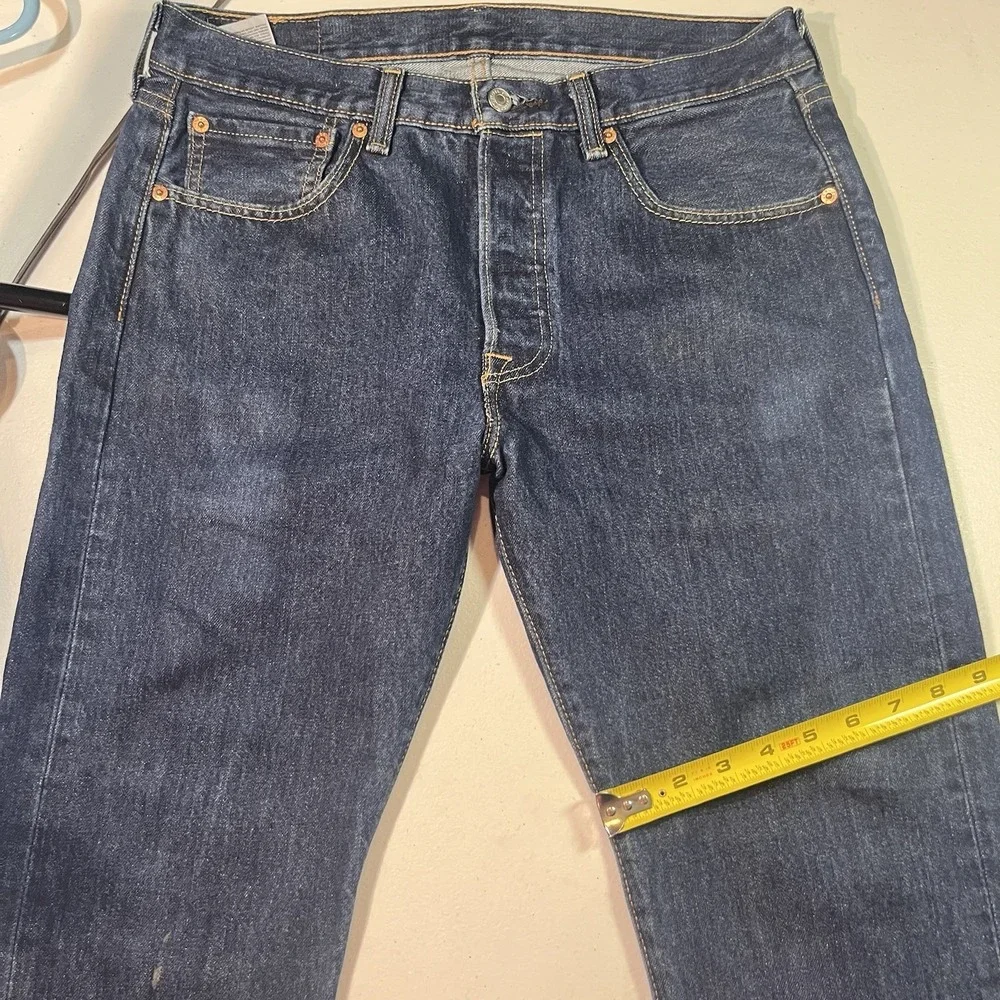 Levis 501‎ Jeans Mens 32x30 Blue Button Fly Denim Pants Classic Wash 100% Cotton